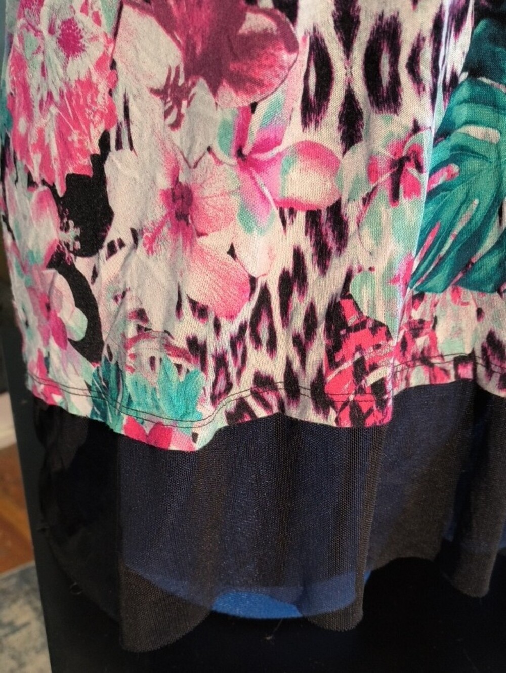 Jennifer Lopez Floral Tropical Print Sleeveless Tank Top - Lace Trim - Picture 3 of 11